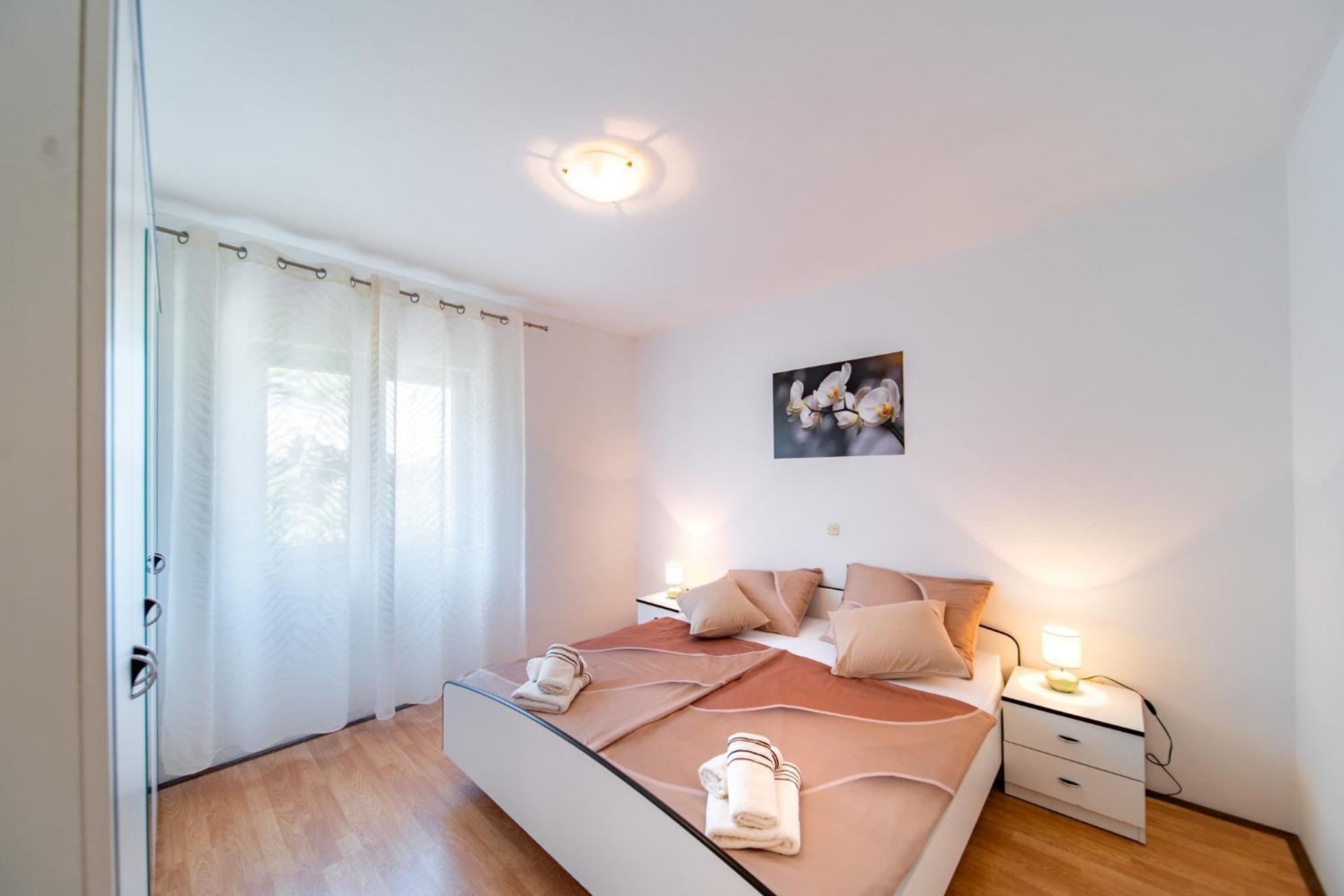 Apartments Lores Rab Town Zewnętrze zdjęcie