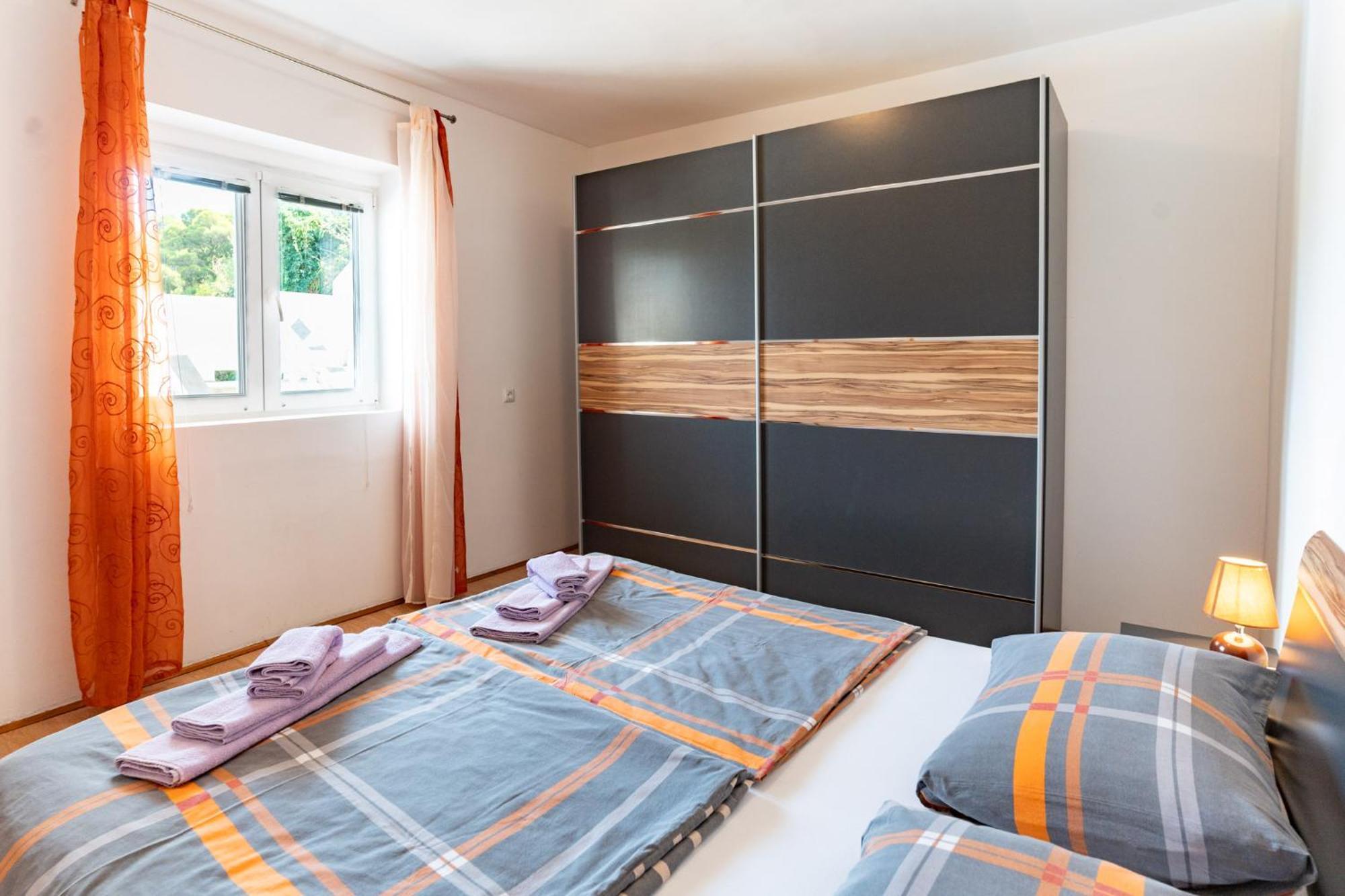 Apartments Lores Rab Town Zewnętrze zdjęcie