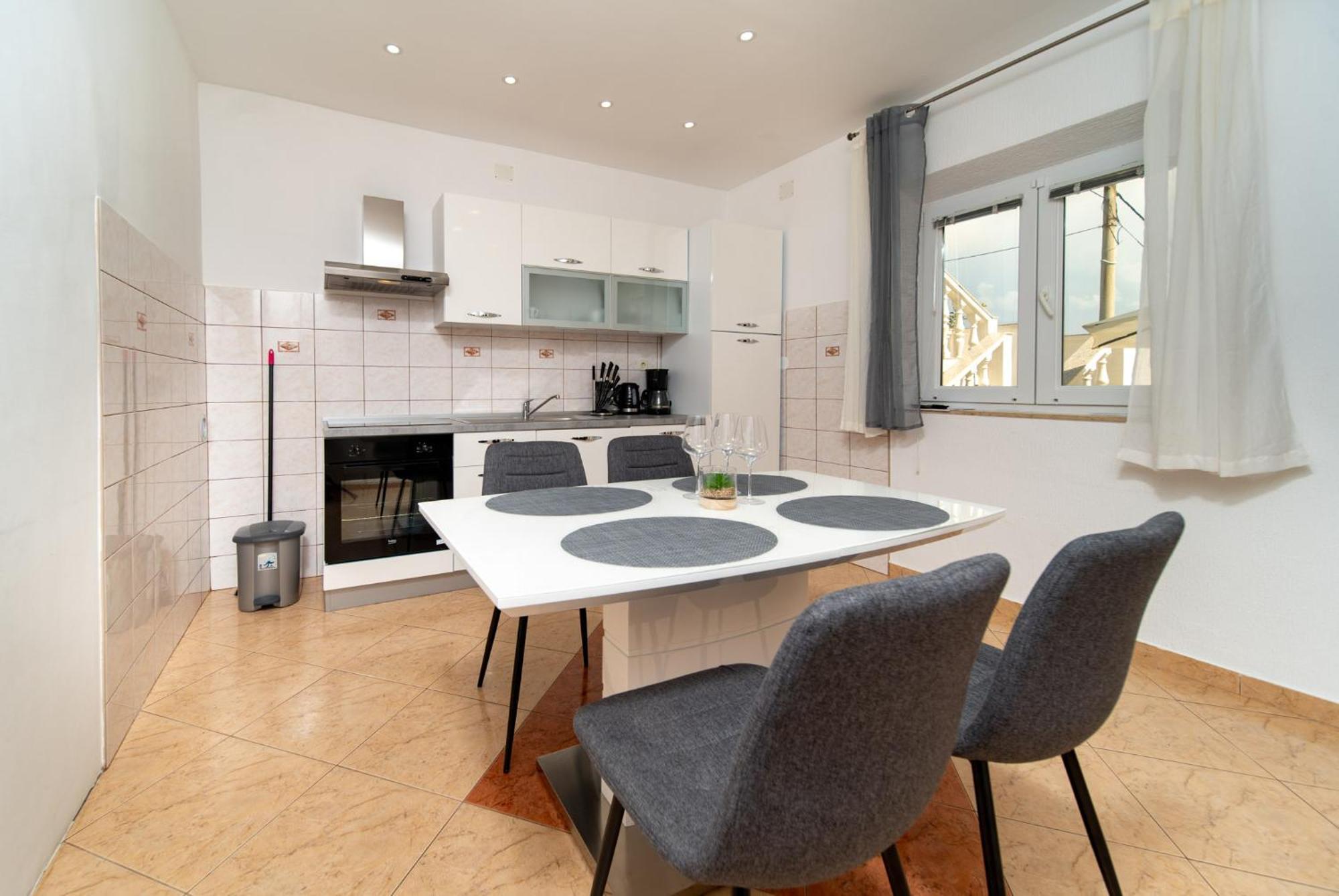 Apartments Lores Rab Town Zewnętrze zdjęcie