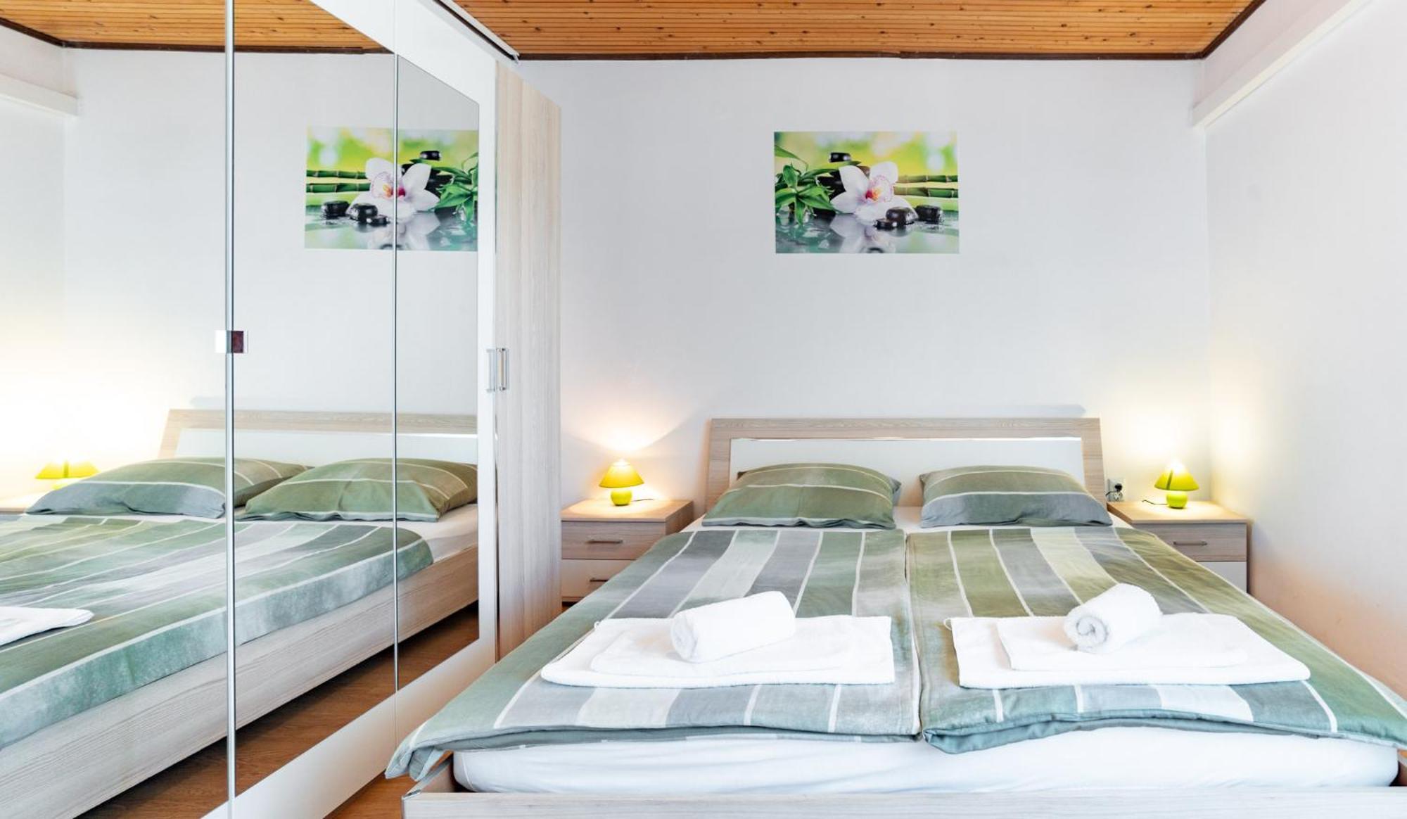 Apartments Lores Rab Town Zewnętrze zdjęcie