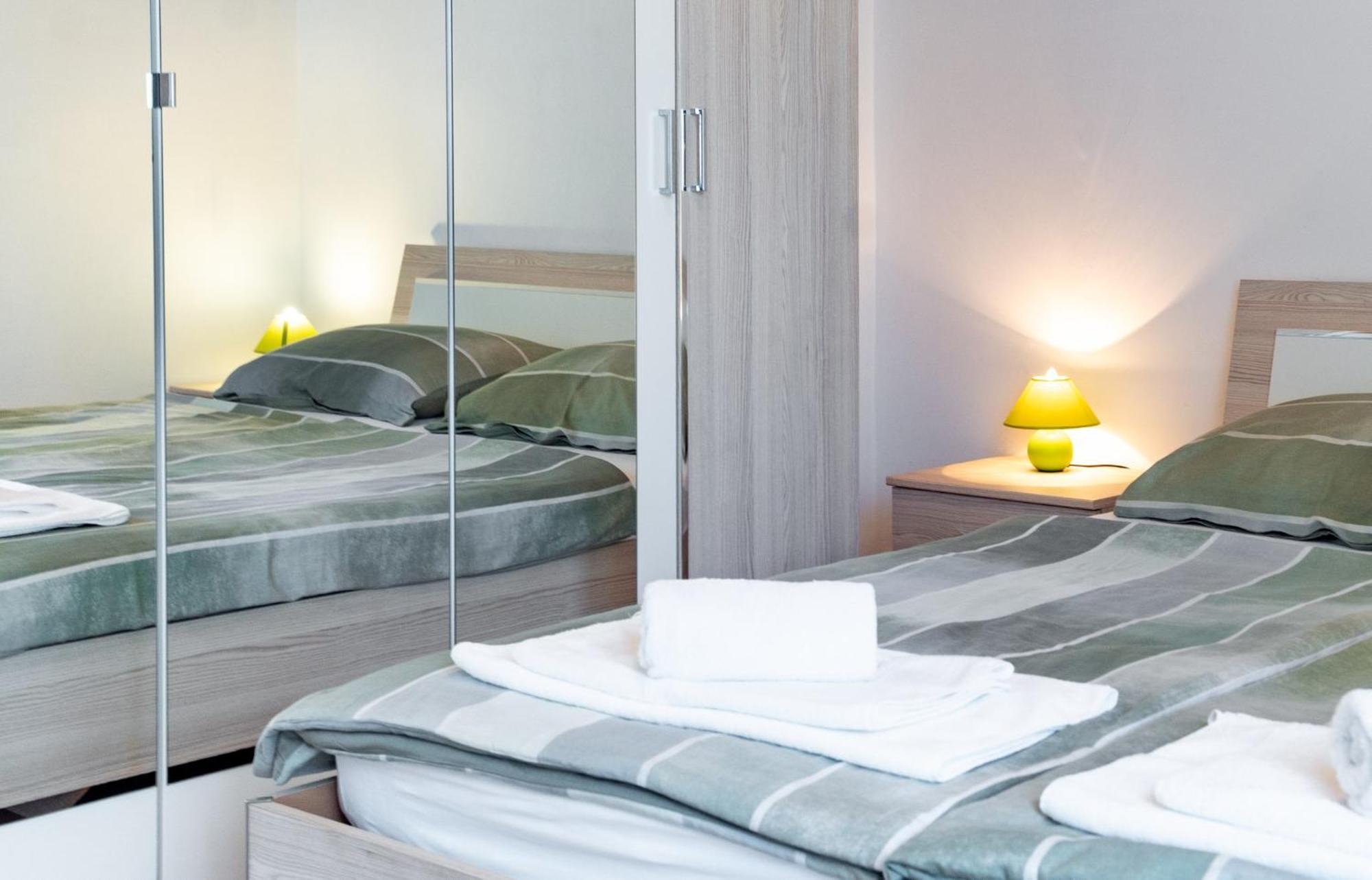Apartments Lores Rab Town Zewnętrze zdjęcie